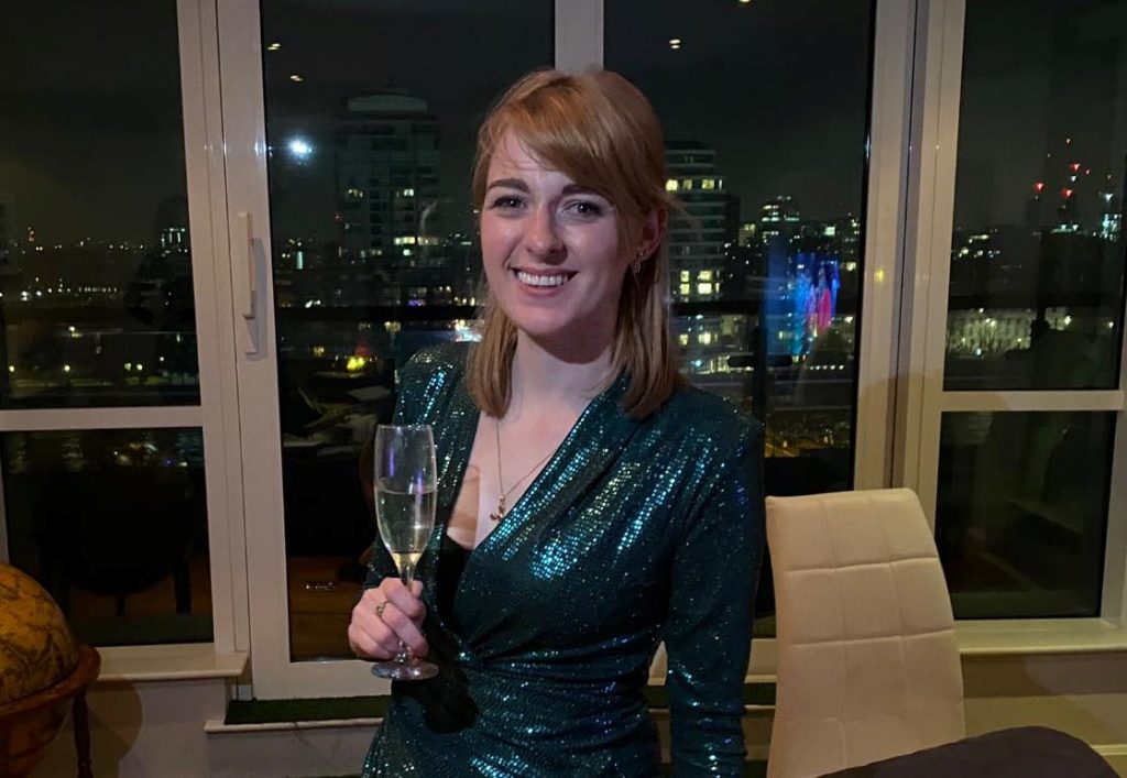 Parlamentarul conservator Dehenna Davison a spus într-un interviu că este bisexuală.