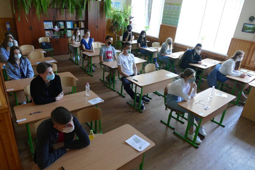 Mai puțini elevi în clasele de liceu. Decizia ministrului Educației