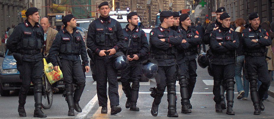 poliție-italia