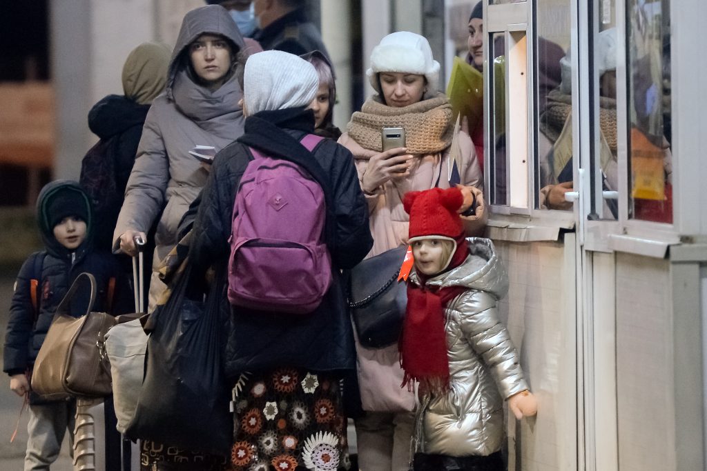 Aproape 9.000 de cetățeni ucraineni au intrat sâmbătă în România