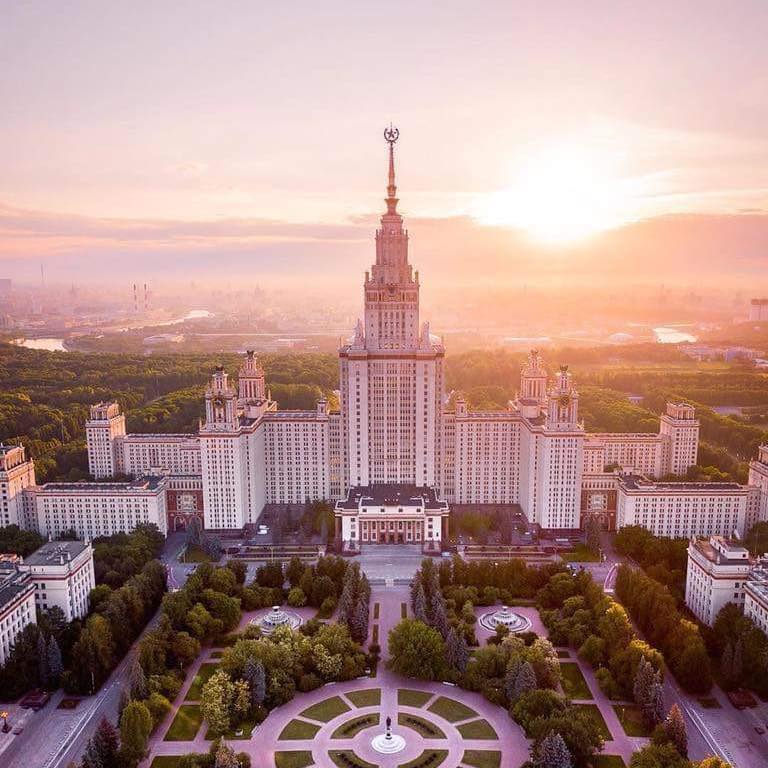 Profesorii și studenții celei mai vechi universități din Rusia au semnat o scrisoare deschisă adresată președintelui rus, Vladimir Putin