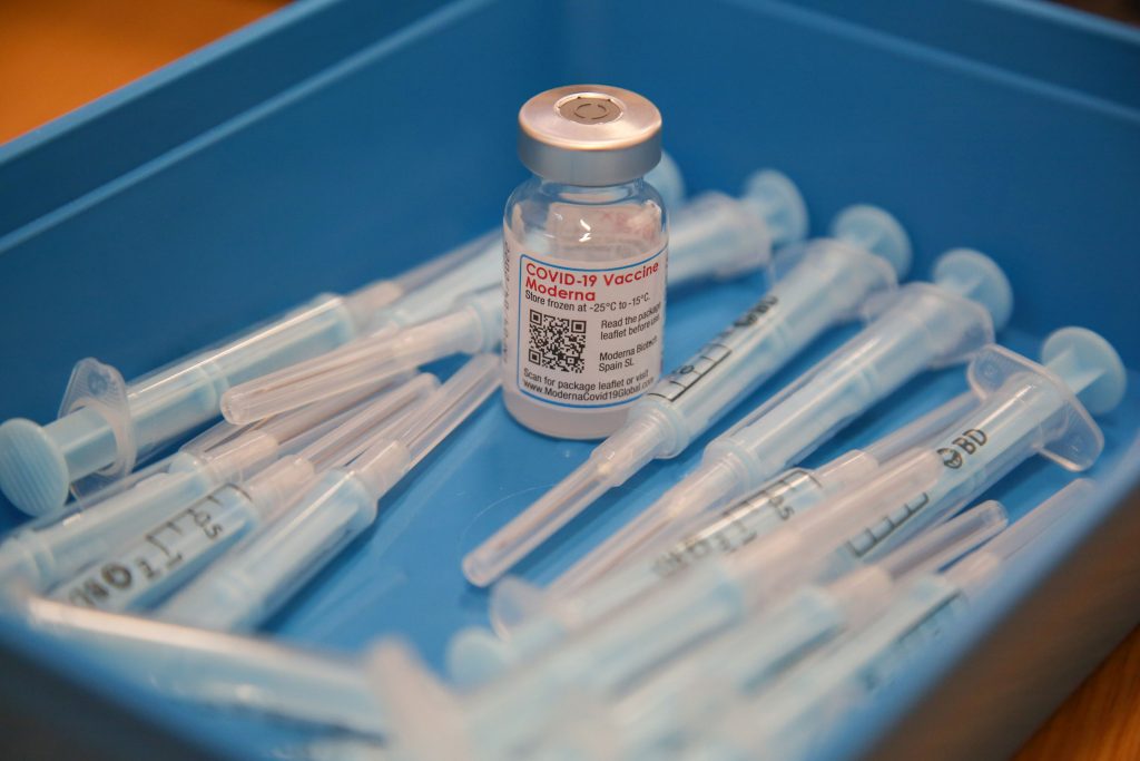 Moderna solicită o autorizație de urgență pentru vaccinarea copiilor