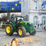 UE pregătește un sprijin de 400 de milioane de euro pentru fermierii afectați de scumpirea îngrășămintelor, provocată de războiul din Iran