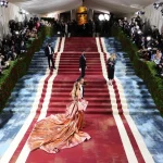 Met Gala vine cu o temă provocatoare în 2026: „Fashion is Art”, transformarea modei în opere de artă veritabile. Cât costă un bilet anul acesta