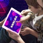 Rusia a ridicat interdicția asupra platformei de jocuri Roblox după presiunea publică a copiilor