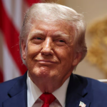 Trump afirmă că cei considerați responsabili de deteriorarea Reflecting Pool vor fi pedepsiți cu închisoarea