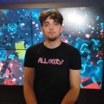 Sănătatea mintală a elevilor, rezolvată tot de elevi. „Nu foarte mulți elevi din România au norocul să fie ascultați”, spune Alec Finta, creatorul aplicației „All Good”
