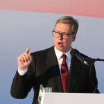 Președintele Serbiei, Aleksandar Vučić, anunță că va demisiona în următoarele săptămâni