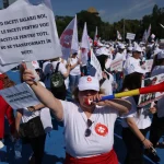 Aproape 500 de spitale intră luni în grevă de avertisment timp de două ore