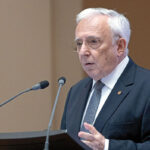 Când va trece România la euro? Mugur Isărescu, BNR: Probabil că ne vor trebui câțiva ani buni. România este obligată să adopte euro, însă nu este pregătită în acest moment, nu îndeplinește niciunul dintre criterii, iar reducerea deficitului bugetar trebuie să fie o prioritate