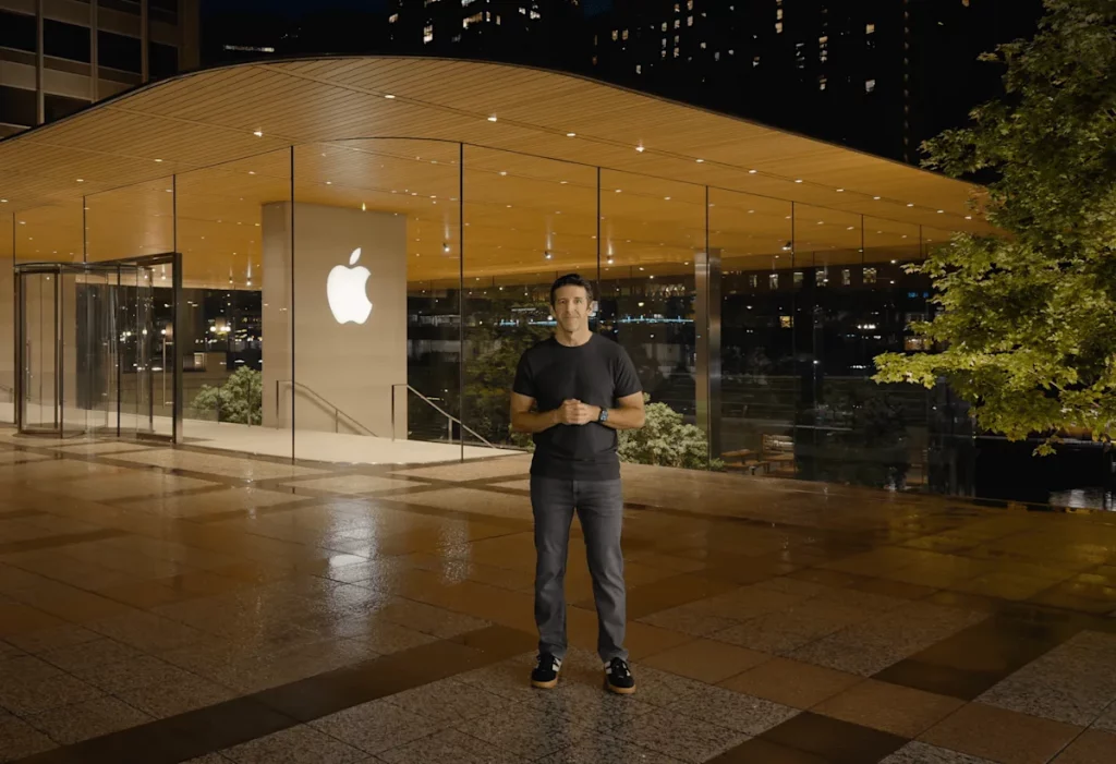 Apple intră în era John Ternus. Tim Cook devine președinte executiv și lasă în urmă o companie evaluată la 4,7 trilioane de dolari