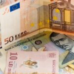 Europa de Est se îmbogățește, dar România rămâne în urmă. Cristian Hostiuc: „Nu avem cum să recuperăm în 10-30 de ani ceea ce alții au făcut în 300 de ani. Totuși, avem miliardari și milionari”