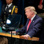Trump schimbă „Inteligența Artificială” în „Super Inteligența”. Noua denumire va apărea în toate documentele SUA