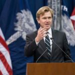 Elbridge Colby, adjunctul secretarului de război al SUA, Pete Hegseth, vine în România. Anunțul lui Ștefan Radu Oprea, ministrul Apărării