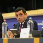 AUR aduce în atenția Parlamentului European nevoia de a organiza alegeri anticipate în România. Apelul lui George Simion: „Monitorizați acțiunile justiției împotriva lui Călin Georgescu”