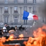 Violențe extreme în Franța și în alte țări din Europa. Trump dă vina pe imigrația scăpată de sub control: „Franța arde! Închideți granițele imediat”